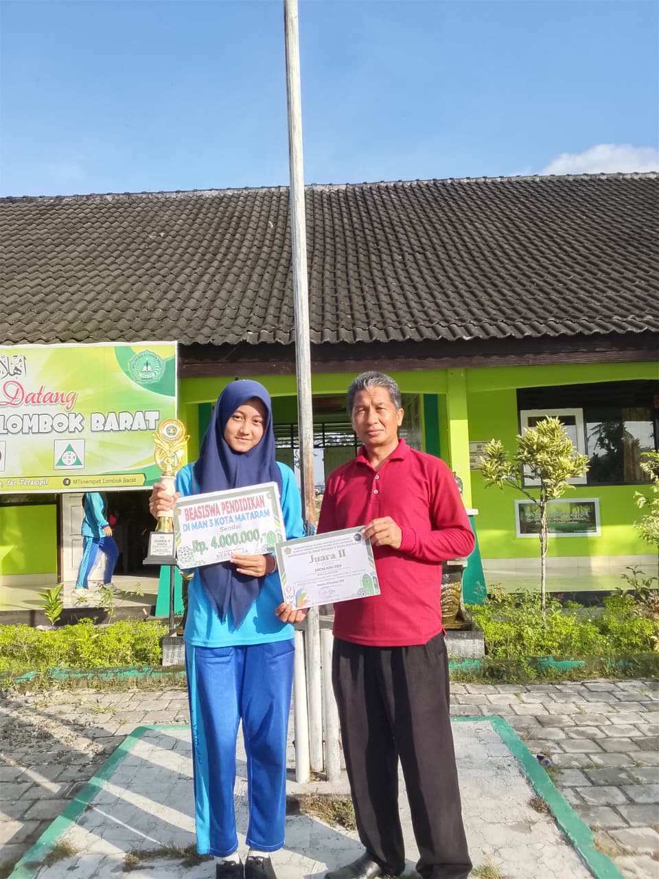 LUARBIASA!!! SISWA MTS NEGERI 4 LOMBOK BARAT RAIH JUARA II OLIMPIADE MATEMATIKA SE-PULAU LOMBOK